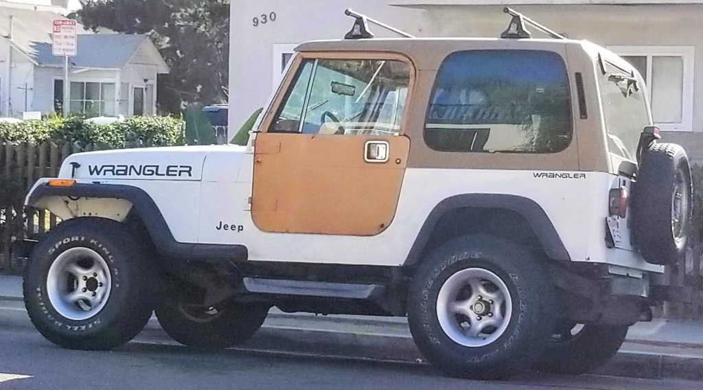 Jeep Left.jpg